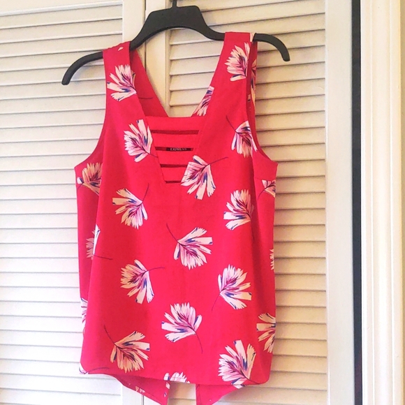 Express tank top - Picture 1 of 5